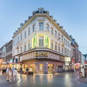 Safestay Grand Place Отель
