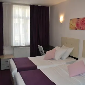 Meribel 3* Saint-Josse-ten-Noode